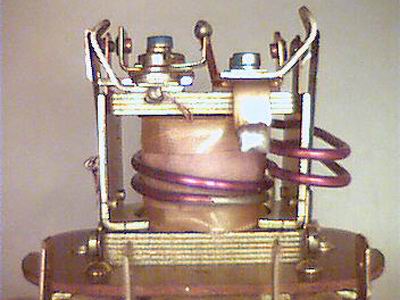 Ansicht der Anschlu�seite, Justierbleche